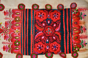 Matyoszur-reszlet   Szűr-Embroidery from Mezőkövesd, from the collection of the AHM
